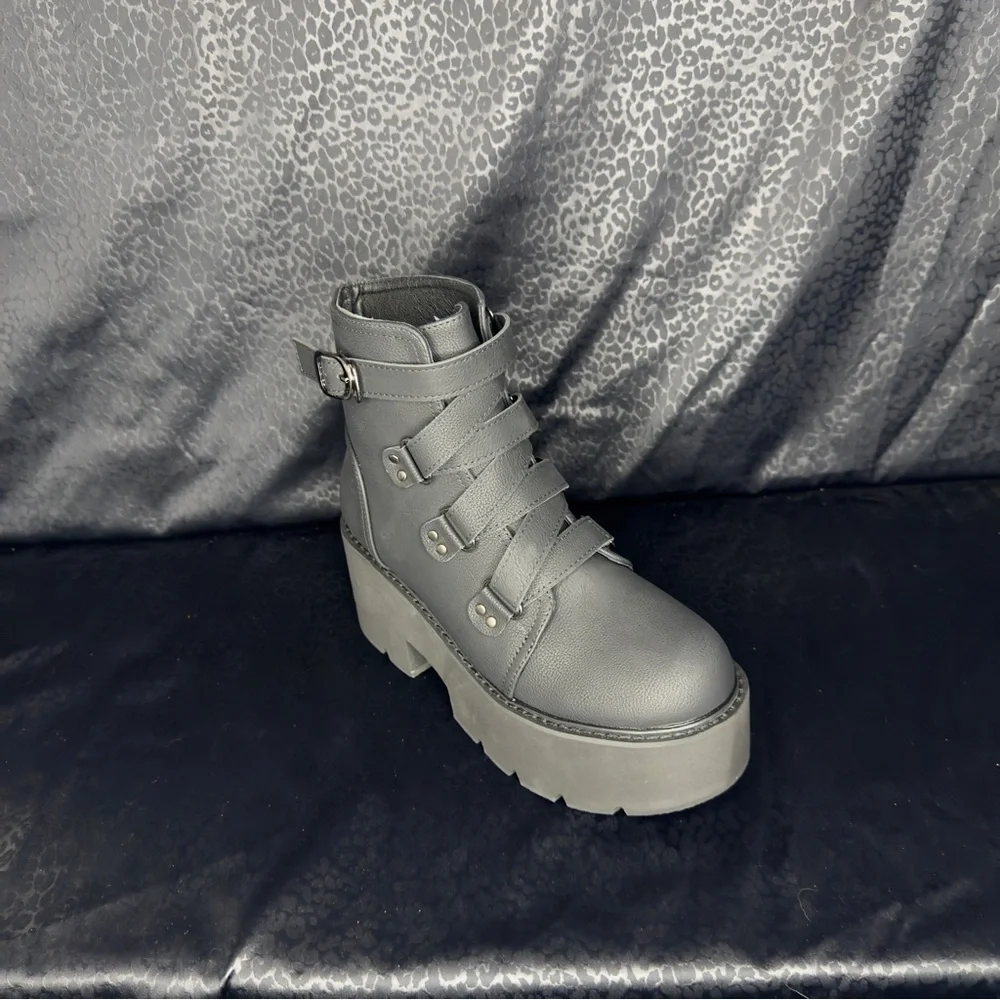 Y2K/punk/goth Platform Strap up Ankle Boots - Chunky Lug Sole *BRAND NEW! Euro39